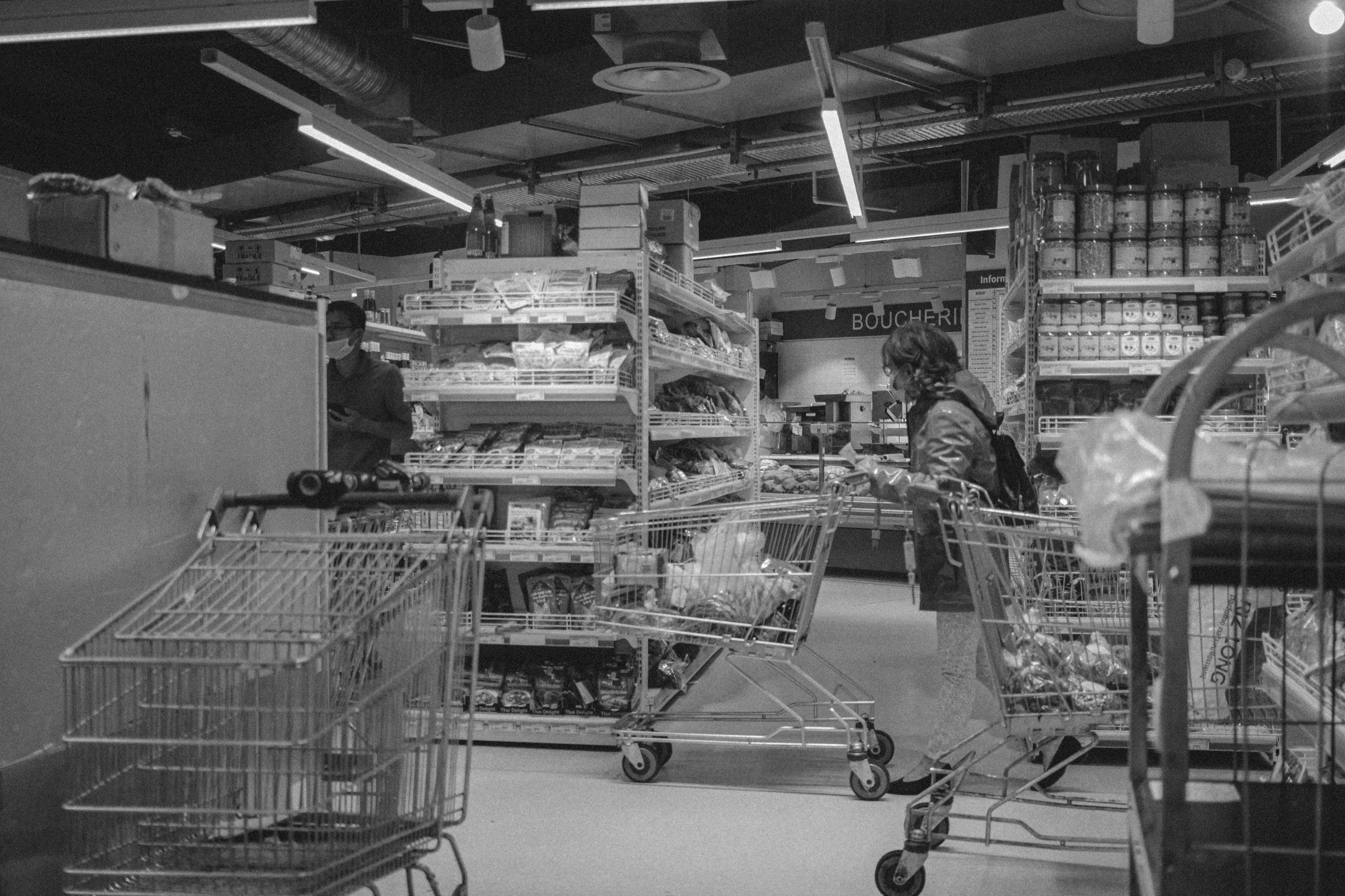 grayscale photo of shopping cart